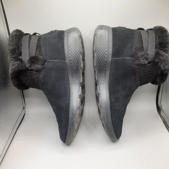 Black Boots  - Picture 3 of 14